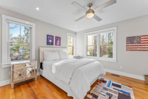 Modern Charming 4BR 3BA Retreat